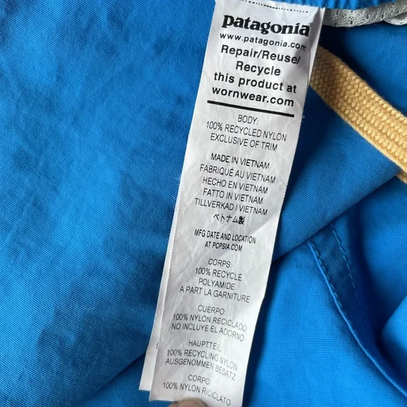 Patagonia Barely Baggie Blue Shorts size XL - Picture 4 of 11